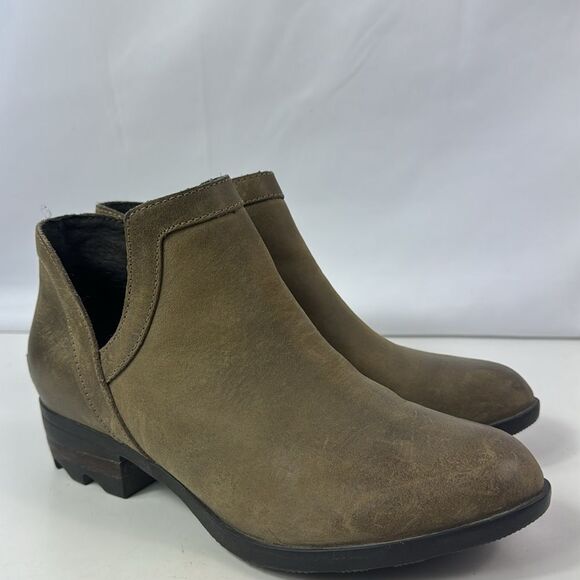 Sorel Lola Cut-Out Leather Waterproof Women’s Ankle Boots - Picture 1 of 13